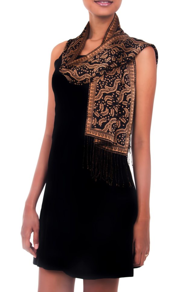 Novica Tamarind Leaves Scarf Review on FixitWithFran.com image